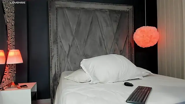 Snapshot of Pamela_Johnsonn chatting on November 11, 7:41 pm Pamela Johnsonn online show from November 11, 7:41 pm