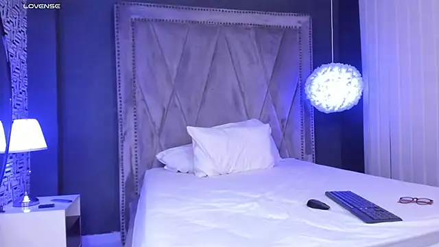 Snapshot of Pamela_Johnsonn chatting on November 14, 7:39 pm Pamela Johnsonn online show from November 14, 7:39 pm