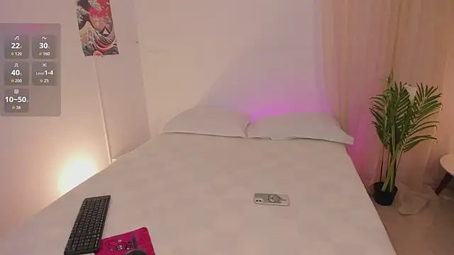 Lia Sweett  online show from March 11, 3:50 pm