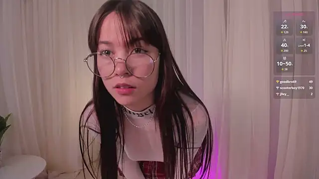 Lia Sweett  online show from January 5, 5:27 pm