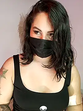 Aiunii1 online show from October 22, 1:32 pm