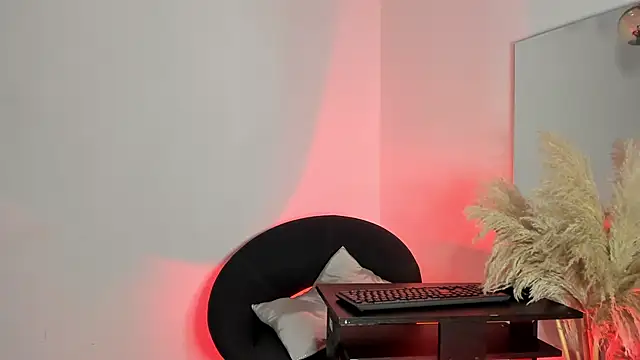 Iiam danii online show from December 27, 1:07 pm