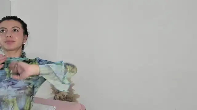 Iiam danii online show from December 12, 9:48 pm