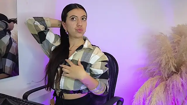 Iiam danii online show from January 22, 1:00 pm