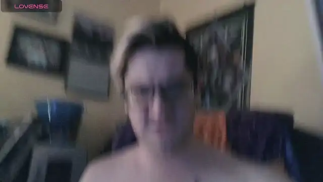 Snapshot of AryanJCole666 chatting on December 27, 10:05 pm AryanJCole666 online show from December 27, 10:05 pm