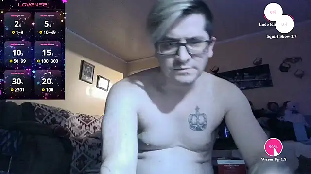 Snapshot of AryanJCole666 chatting on December 21, 9:04 pm AryanJCole666 online show from December 21, 9:04 pm