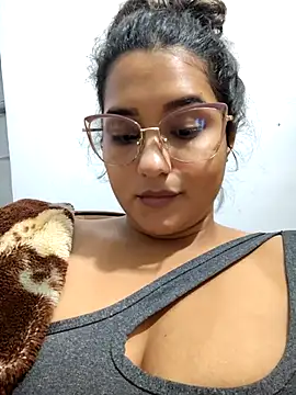 BrendaGirs online show from May 4, 2:59 am