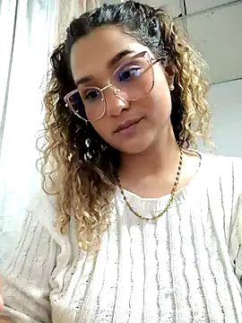 BrendaGirs online show from November 17, 4:38 am