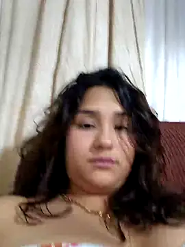 Snapshot of BrendaGirs chatting on February 15, 2:37 am BrendaGirs online show from February 15, 2:37 am