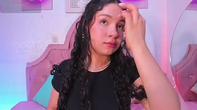 amandalee01 online show from September 13, 7:14 pm