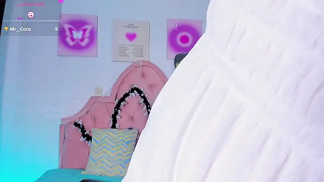 amandalee01 online show from October 24, 7:13 pm