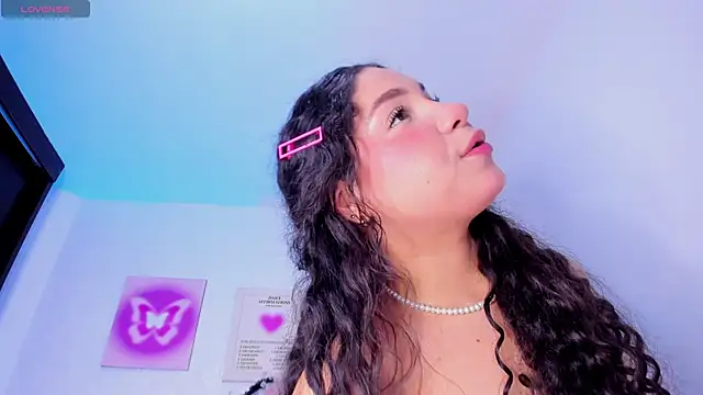 amandalee01 online show from October 27, 6:42 pm