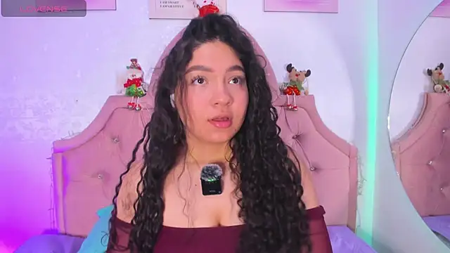 amandalee01 online show from December 21, 6:31 pm