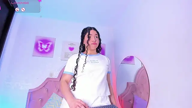 amandalee01 online show from November 8, 8:01 pm