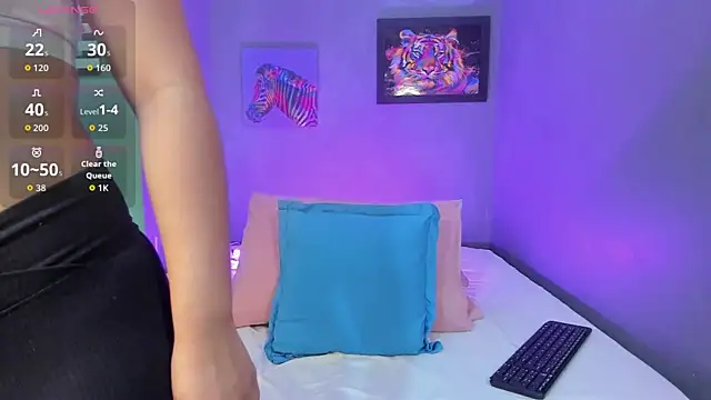 PammelaRoss1 online show from May 5, 5:16 pm