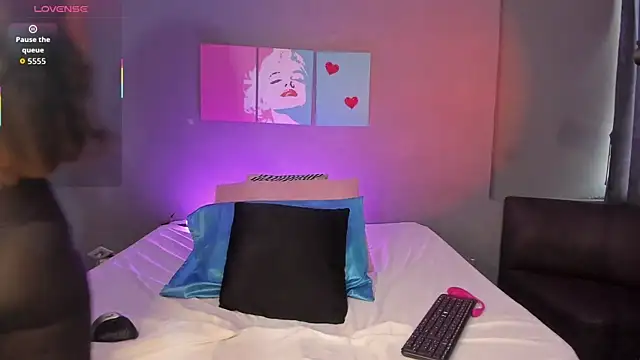 PammelaRoss1 online show from October 17, 5:26 pm