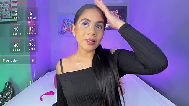 PammelaRoss1 online show from May 13, 5:20 pm