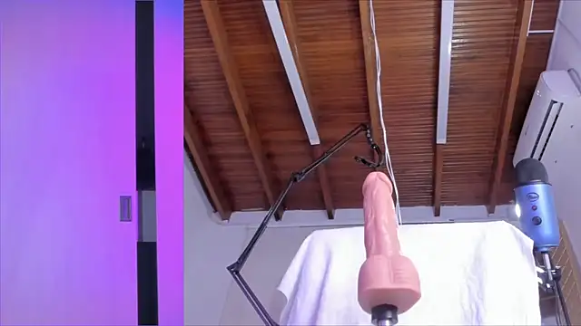 Lucy carter  online show from May 29, 1:28 pm