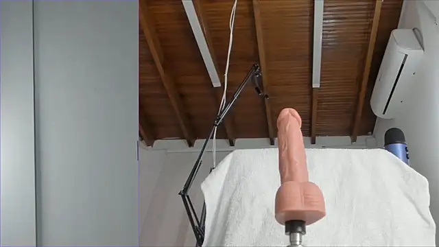 Lucy carter  online show from April 8, 3:02 pm