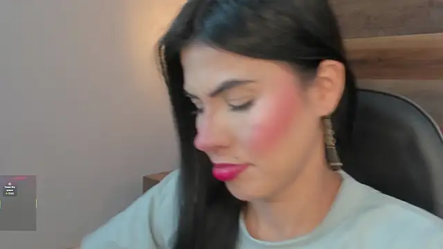 stephanya  online show from December 21, 7:04 pm