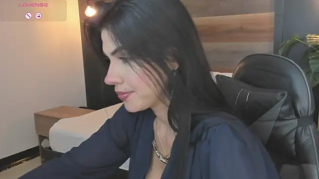 stephanya  online show from February 2, 7:13 pm