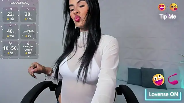 stephanya  online show from March 3, 7:07 pm