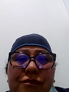 Snapshot of Darly_Gomez chatting on March 7, 6:11 pm Darly Gomez online show from March 7, 6:11 pm