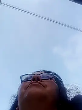 Snapshot of Darly_Gomez chatting on February 9, 11:04 pm Darly Gomez online show from February 9, 11:04 pm