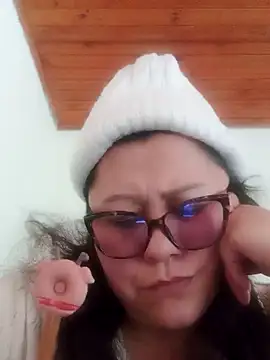 Snapshot of Darly_Gomez chatting on January 30, 4:55 pm Darly Gomez online show from January 30, 4:55 pm