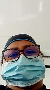 Snapshot of Darly_Gomez chatting on March 8, 9:18 pm Darly Gomez online show from March 8, 9:18 pm