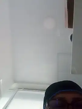 Snapshot of Darly_Gomez chatting on March 15, 6:32 pm Darly Gomez online show from March 15, 6:32 pm