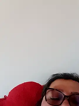 Snapshot of Darly_Gomez chatting on February 2, 8:41 pm Darly Gomez online show from February 2, 8:41 pm