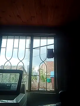 Snapshot of Darly_Gomez chatting on February 17, 7:12 pm Darly Gomez online show from February 17, 7:12 pm