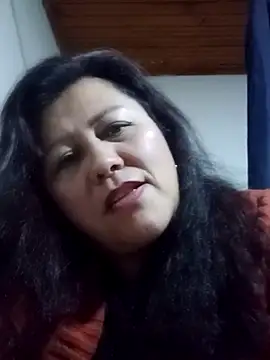 Snapshot of Darly_Gomez chatting on February 24, 11:19 pm Darly Gomez online show from February 24, 11:19 pm