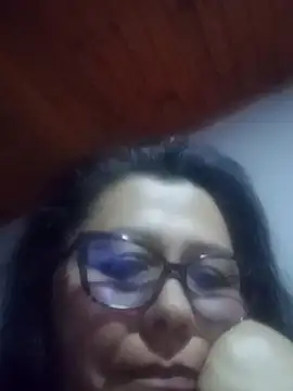 Snapshot of Darly_Gomez chatting on March 18, 10:48 pm Darly Gomez online show from March 18, 10:48 pm