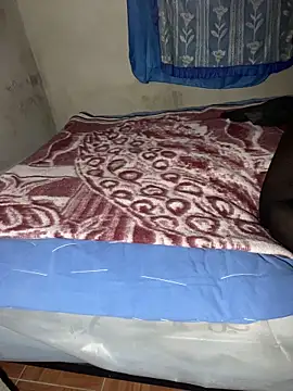 Snapshot of manuamador chatting on February 16, 4:11 am manuamador online show from February 16, 4:11 am