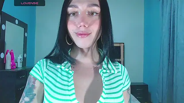 karla zambrano online show from May 3, 7:17 pm