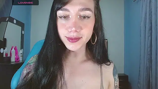 Snapshot of karla_zambrano chatting on June 26, 4:57 pm karla zambrano online show from June 26, 4:57 pm