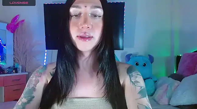 karla zambrano online show from December 17, 10:22 pm