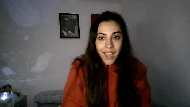 Snapshot of Ursumi1 chatting on November 20, 7:36 pm Ursumi1 online show from November 20, 7:36 pm