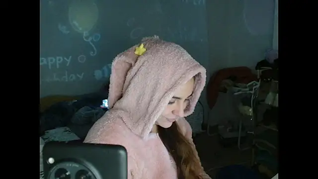 Snapshot of Ursumi1 chatting on November 13, 8:57 pm Ursumi1 online show from November 13, 8:57 pm