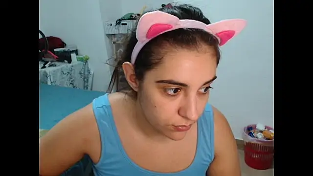 Snapshot of Ursumi1 chatting on October 23, 3:54 pm Ursumi1 online show from October 23, 3:54 pm