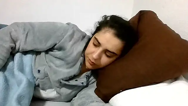 Ursumi1 online show from January 18, 5:38 pm