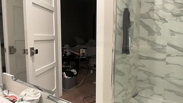 69woodinson online show from April 10, 10:00 am