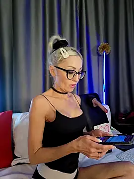 Milforja online show from February 10, 2:27 pm