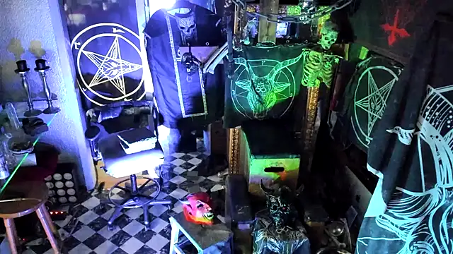 BULGEDEMON online show from October 31, 8:33 am