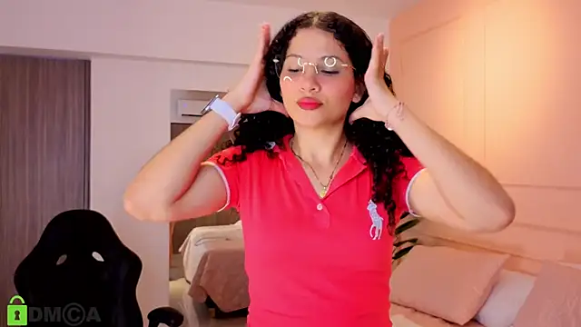 Snapshot of SHARONN____ chatting on November 13, 3:54 am SHARONN online show from November 13, 3:54 am