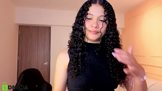 Snapshot of SHARONN____ chatting on November 8, 3:32 am SHARONN online show from November 8, 3:32 am