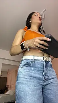 SHARONN     online show from March 3, 3:57 am