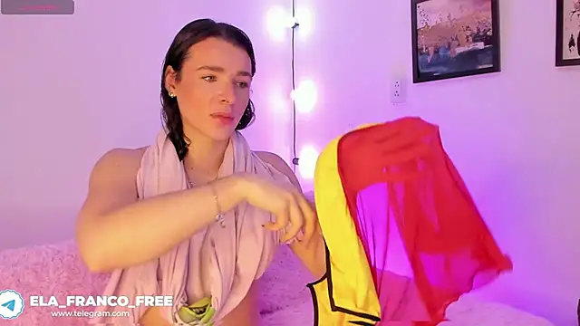 elafranco  online show from February 12, 4:34 am